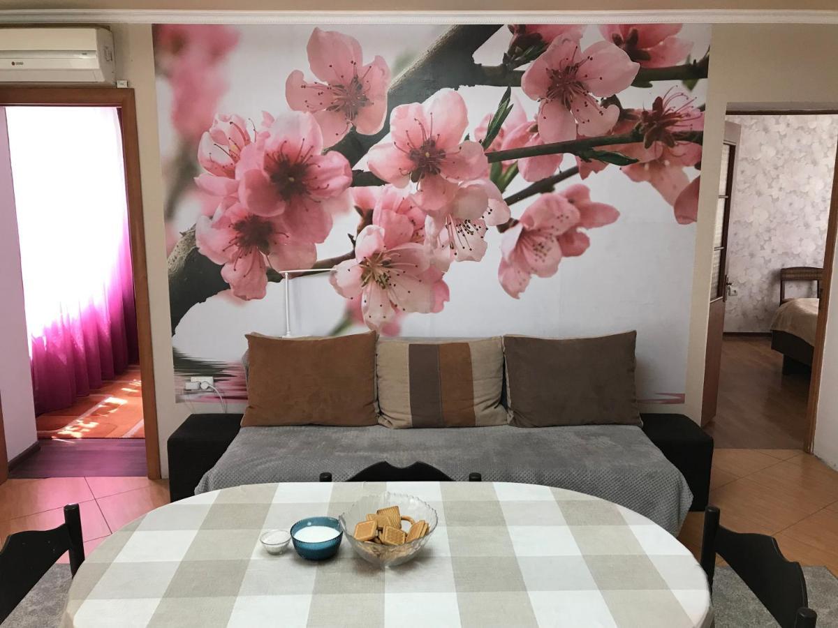 House Of Grace Hotel Reni ภายนอก รูปภาพ