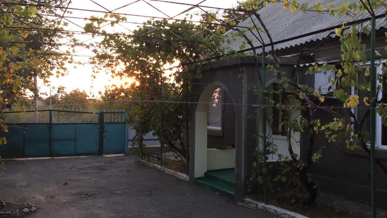 House Of Grace Hotel Reni ภายนอก รูปภาพ